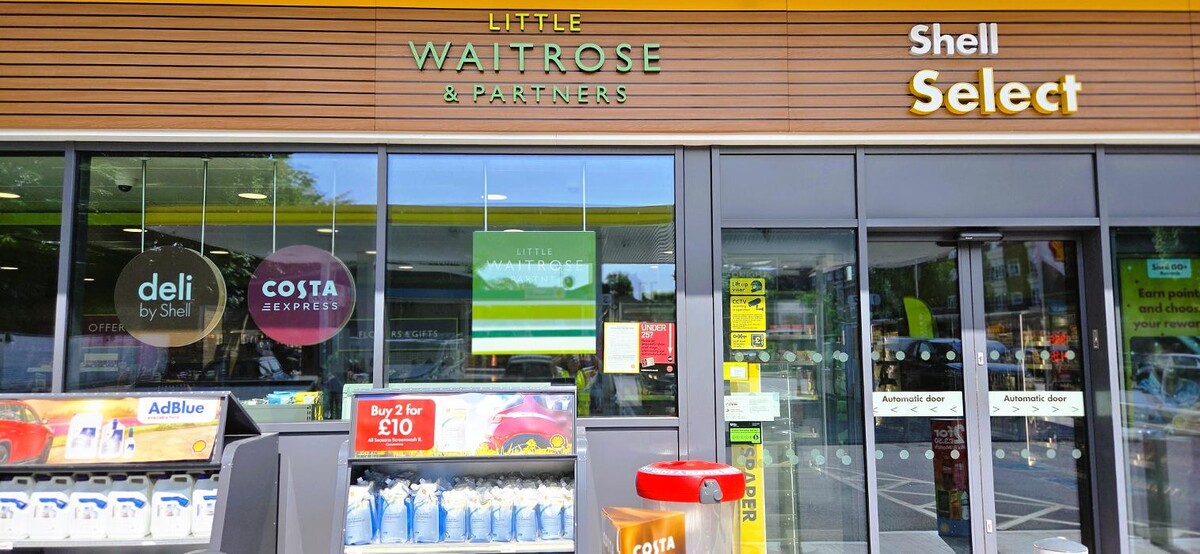 Images Shell Recharge Charging Station