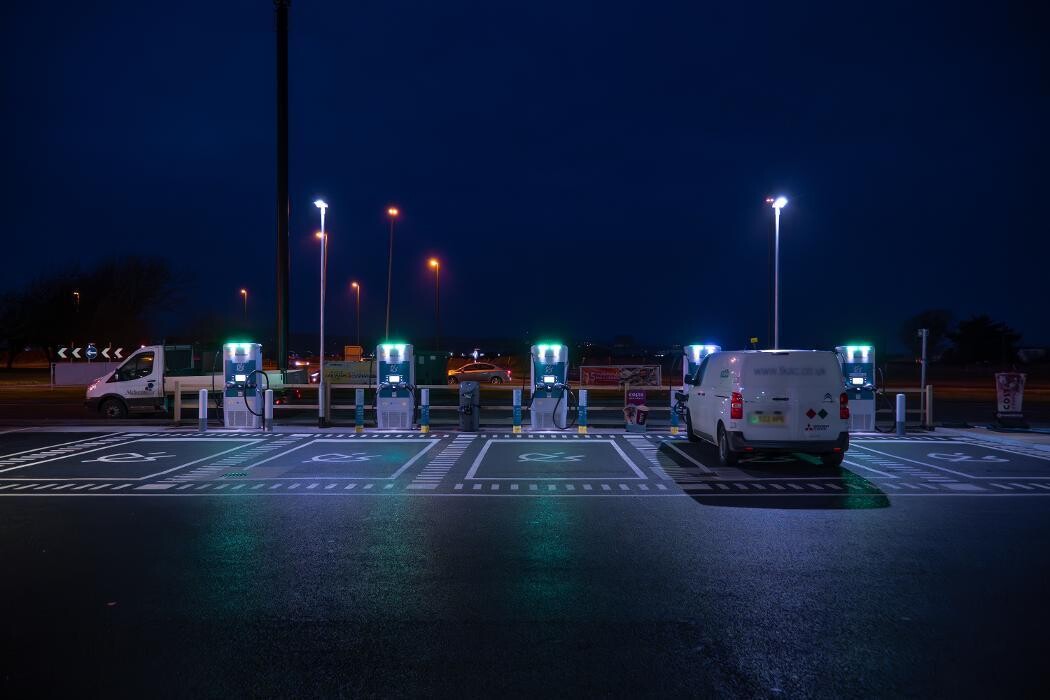 Images Shell Recharge Charging Station