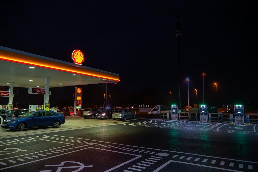 Images Shell Recharge Charging Station
