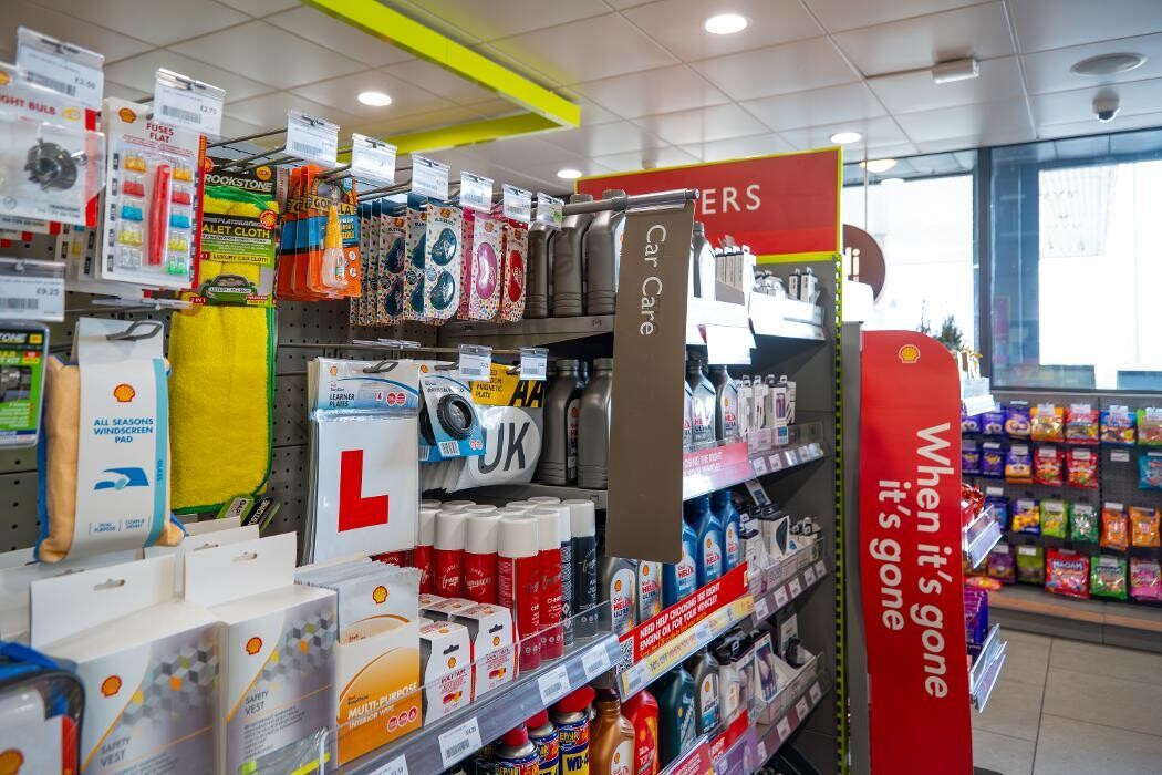 Images Shell Recharge Charging Station