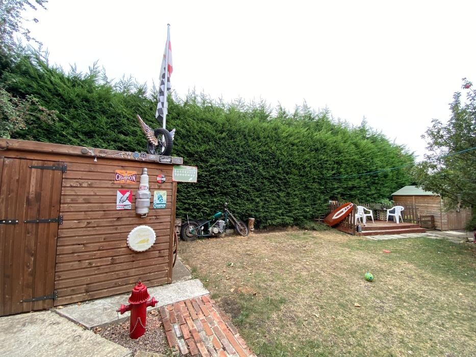 Images Hedges & Moor Services