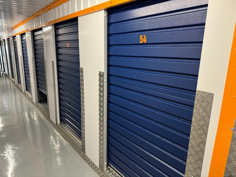 Images WJW Pontypool Self Storage