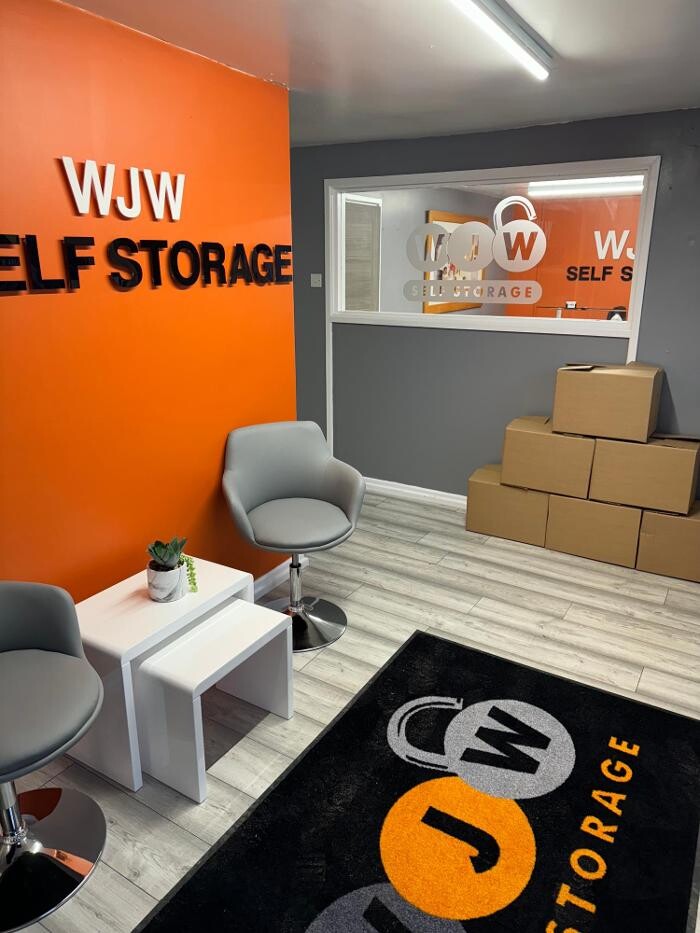 Images WJW Pontypool Self Storage