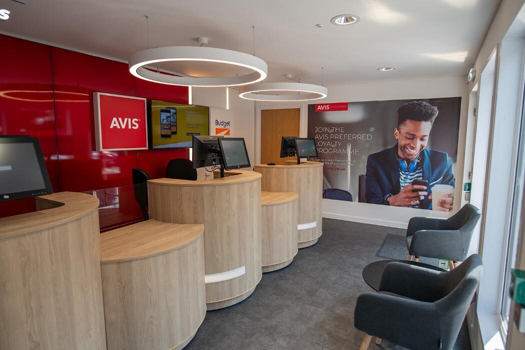 Images Avis Car Hire - East Midlands Airport