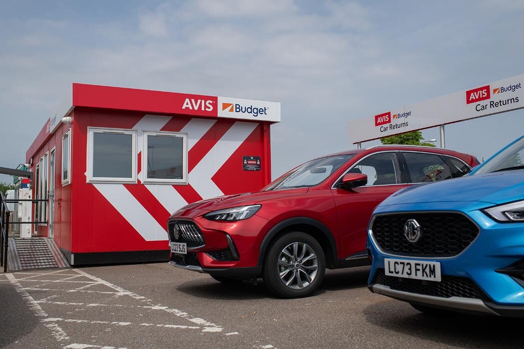 Images Avis Car Hire - East Midlands Airport