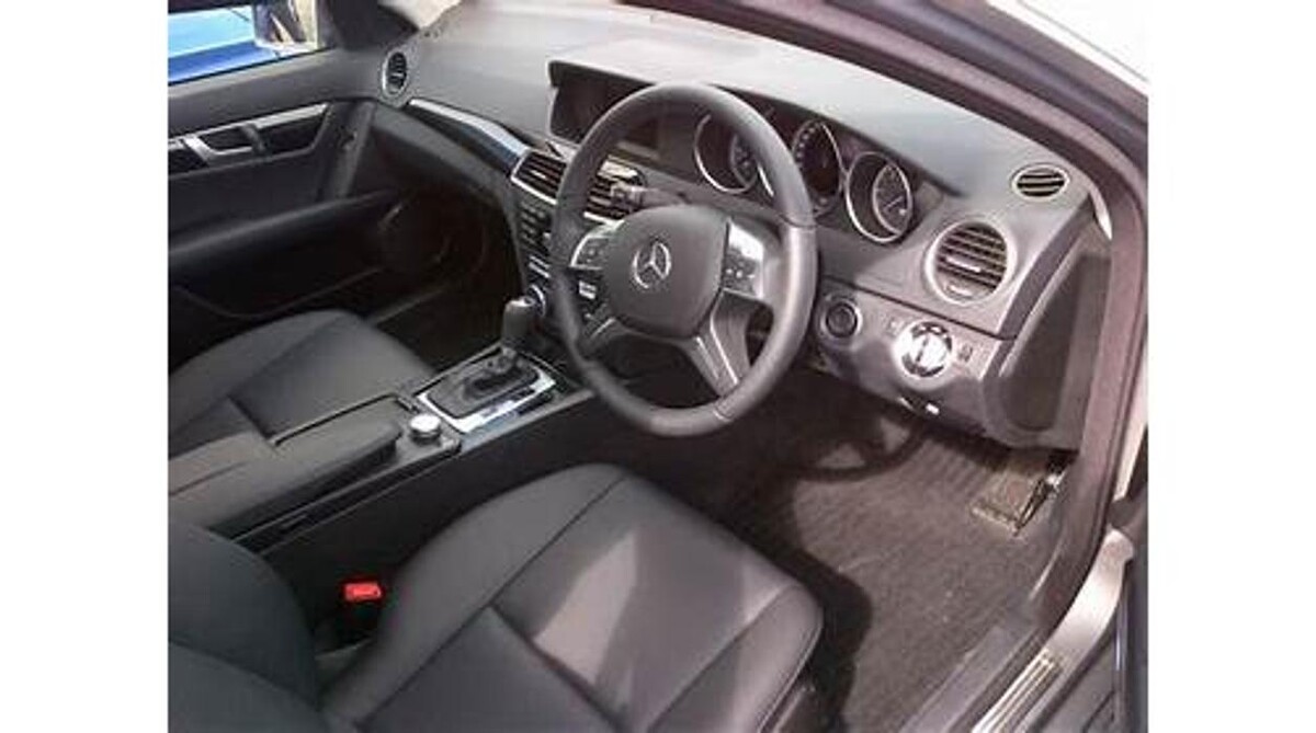 Images Budget Car Hire - Birmingham Airport
