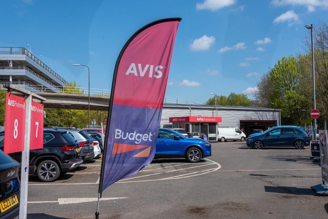 Images Budget Car Hire - London Gatwick Airport