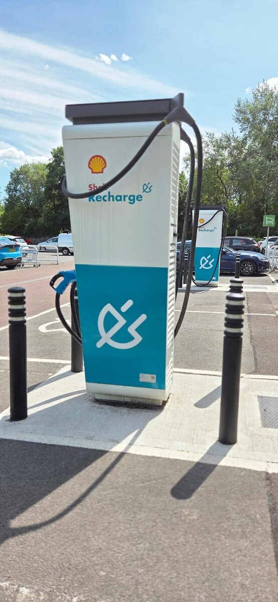 Images Shell Recharge Charging Station