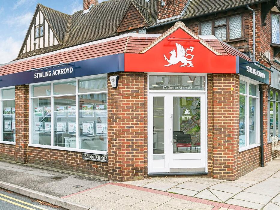 Images Stirling Ackroyd Estate Agents West Byfleet