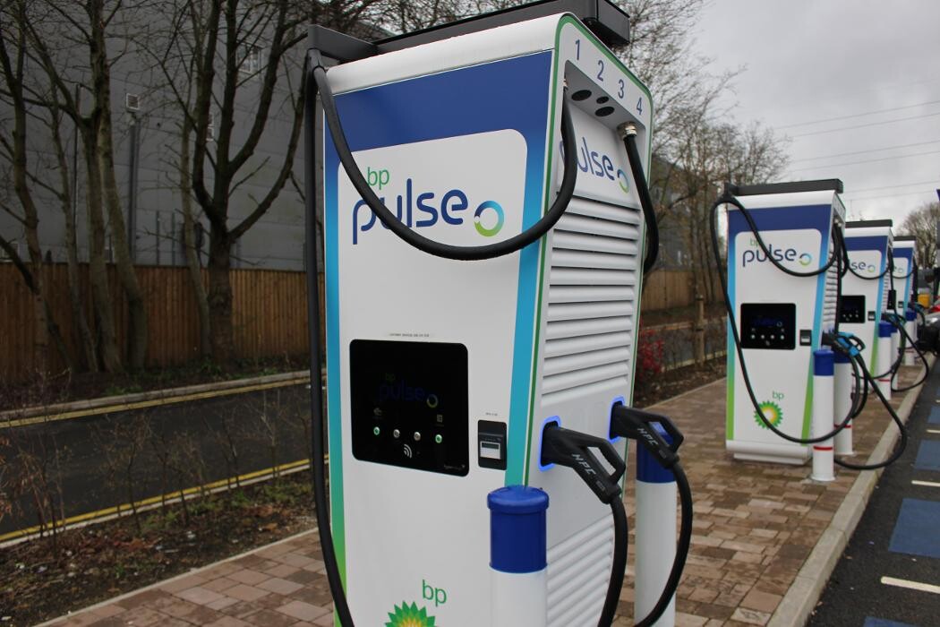 Images bp pulse Charging Station