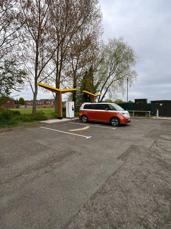 Images Fastned Charging Station