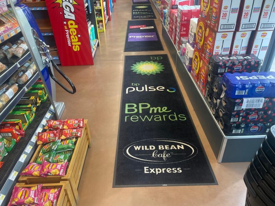 Images bp pulse Charging Station