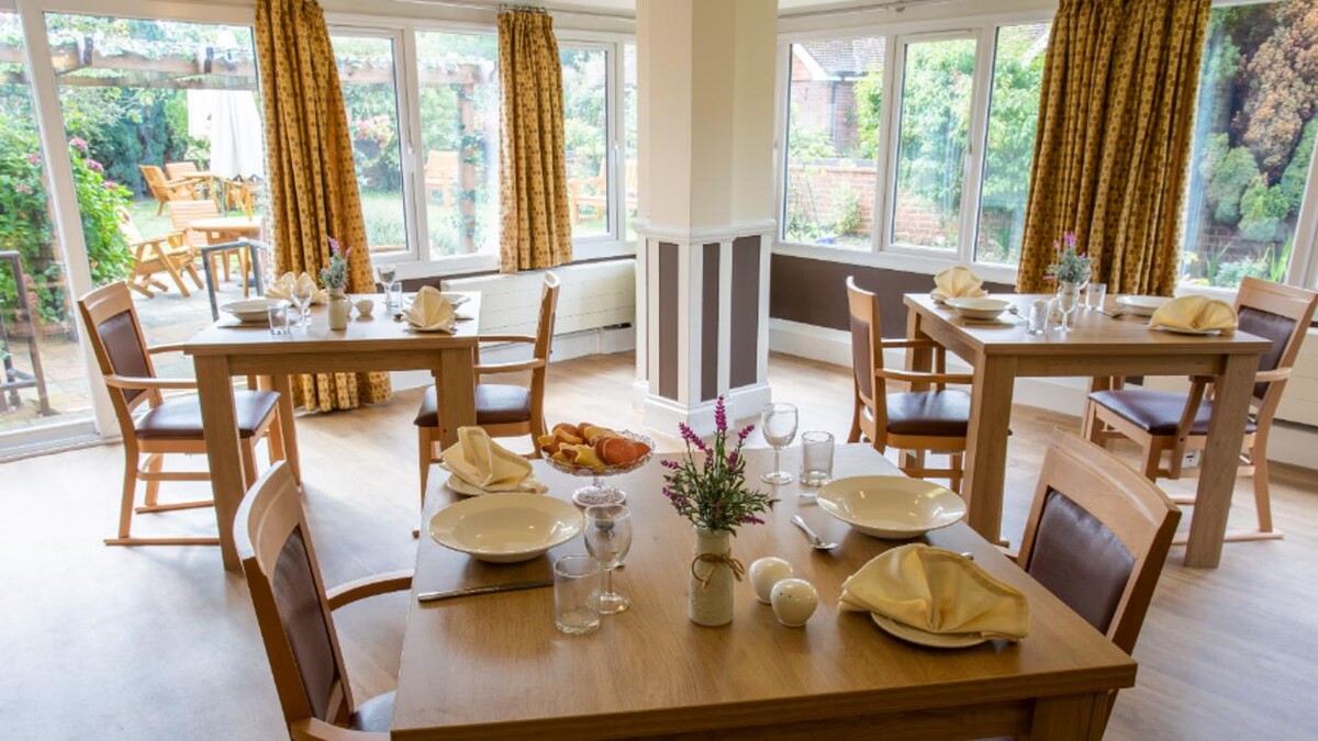 Images Broad Oak Manor Care Home - Bupa