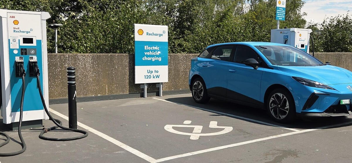 Images Shell Recharge Charging Station