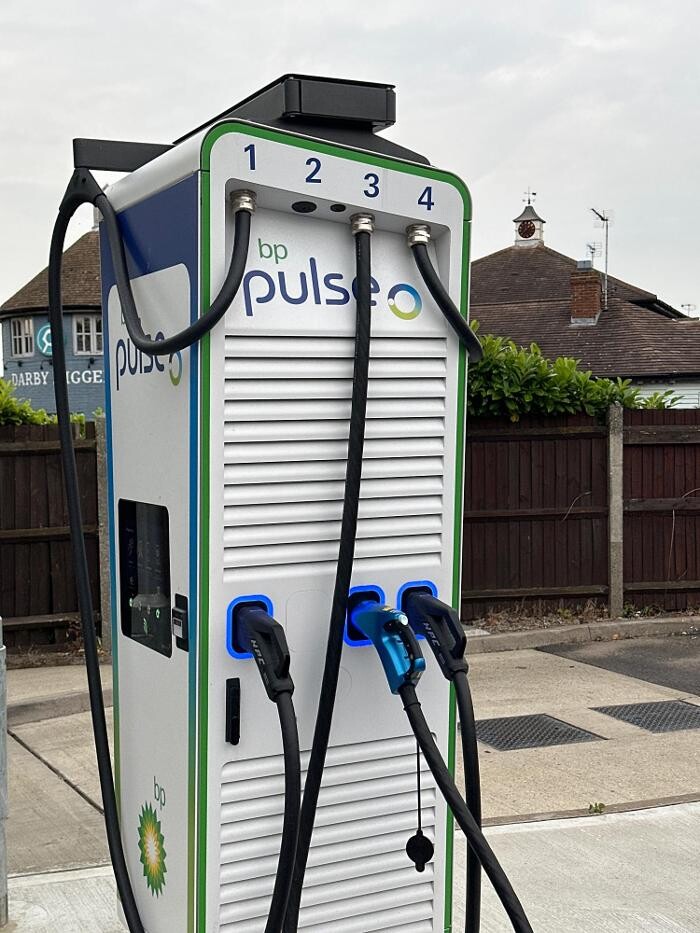 Images bp pulse Charging Station