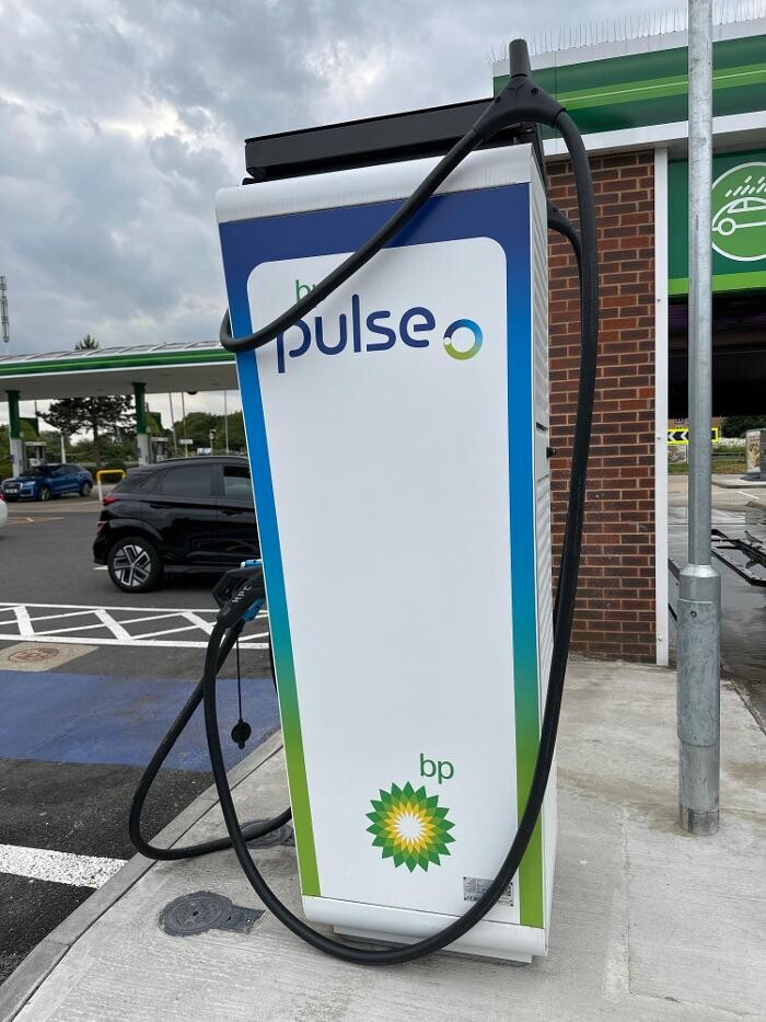 Images bp pulse Charging Station