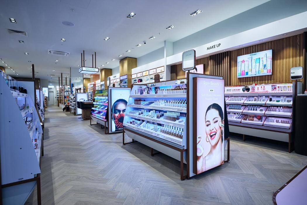 Images Space NK Arndale