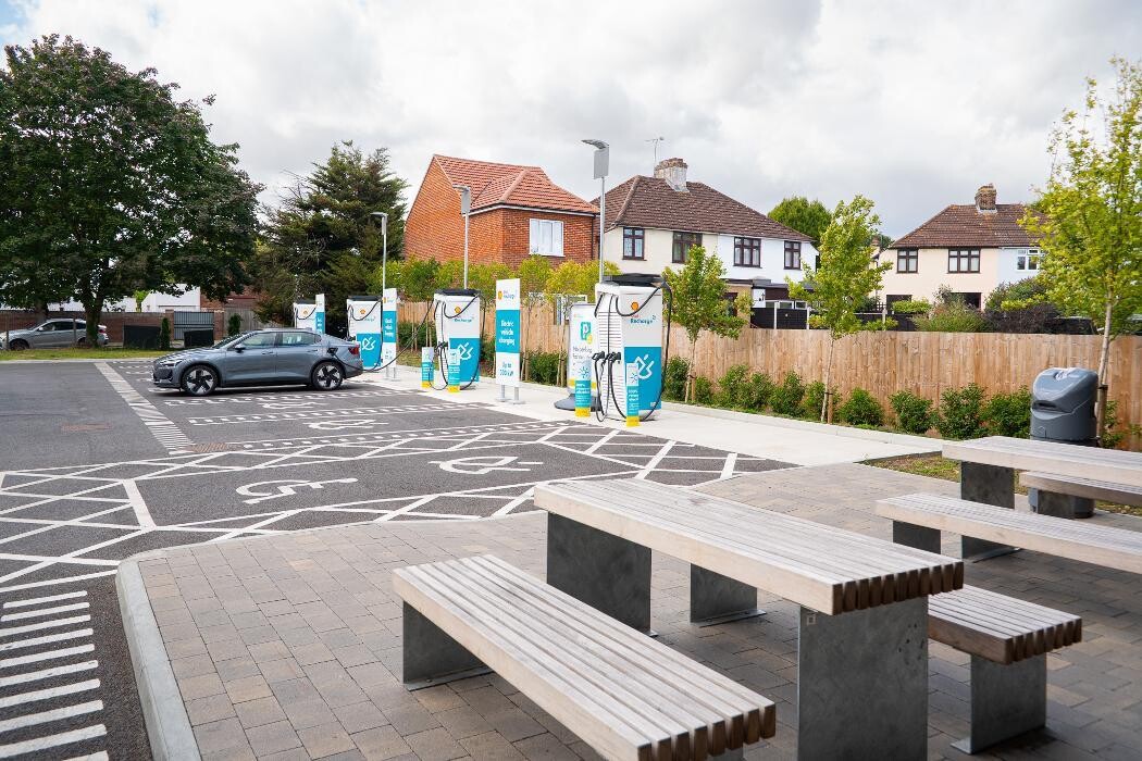 Images Shell Recharge Charging Station