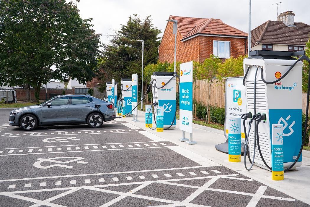 Images Shell Recharge Charging Station