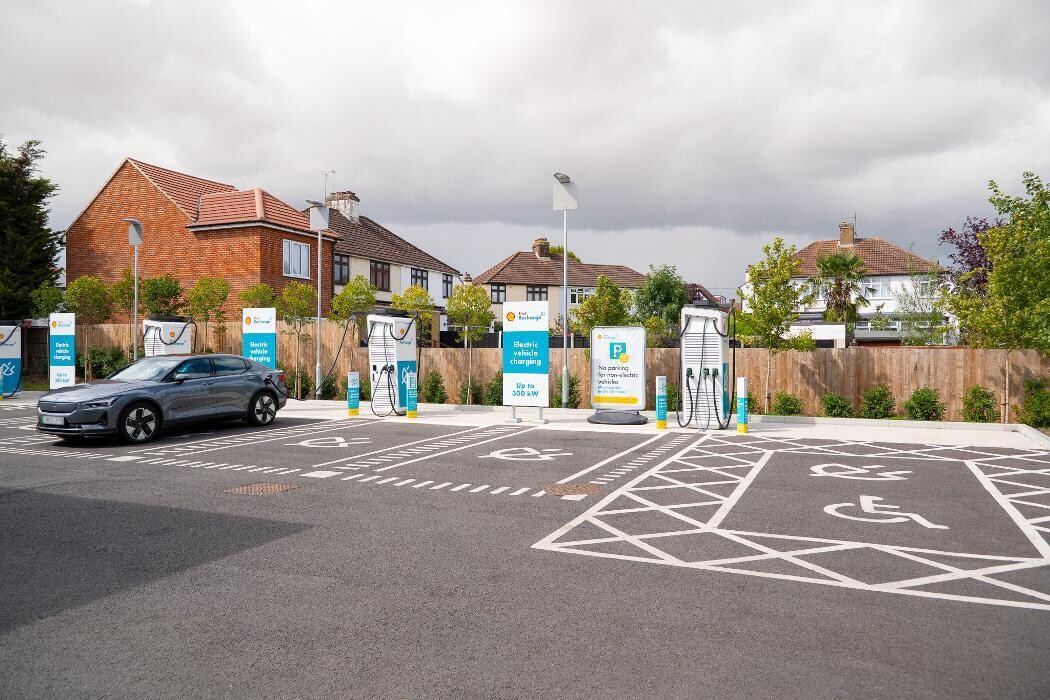 Images Shell Recharge Charging Station