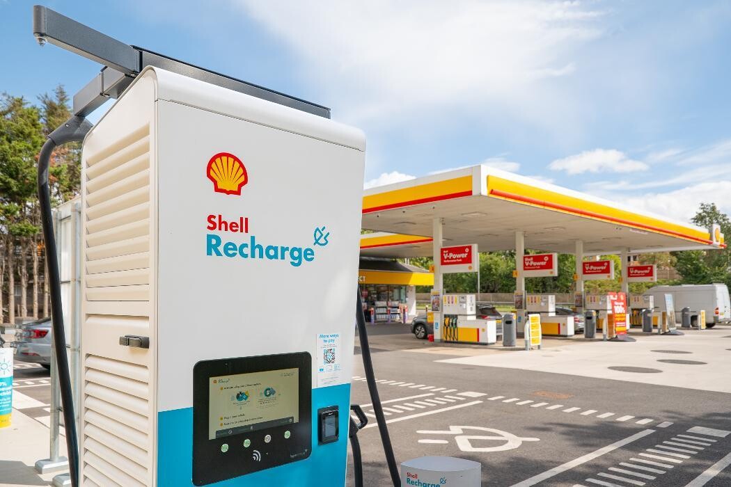 Images Shell Recharge Charging Station