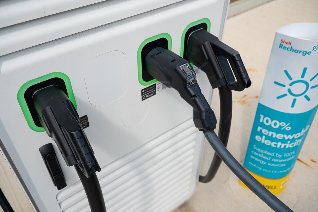 Images Shell Recharge Charging Station