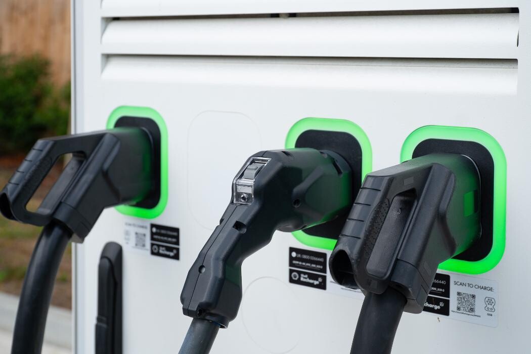 Images Shell Recharge Charging Station