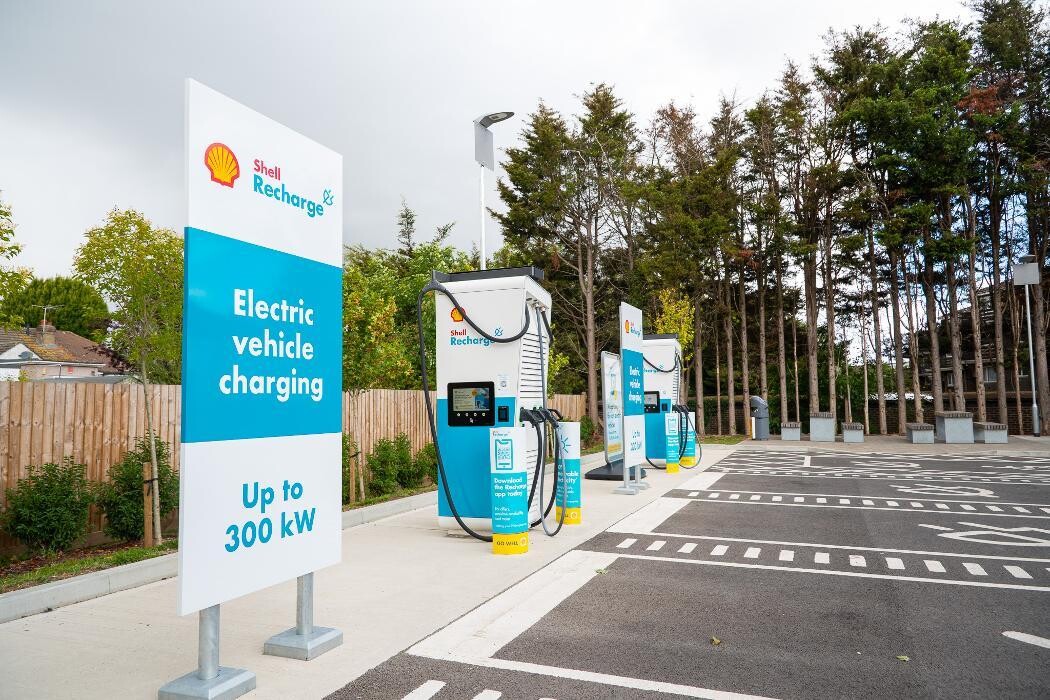 Images Shell Recharge Charging Station