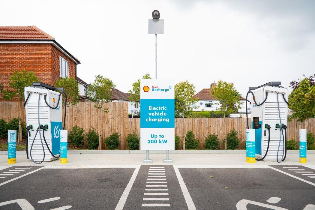 Images Shell Recharge Charging Station
