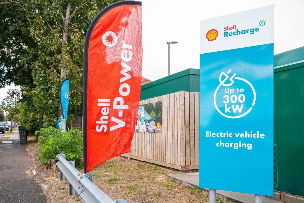 Images Shell Recharge Charging Station