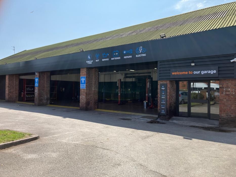 Images Halfords Garage Services Bootle