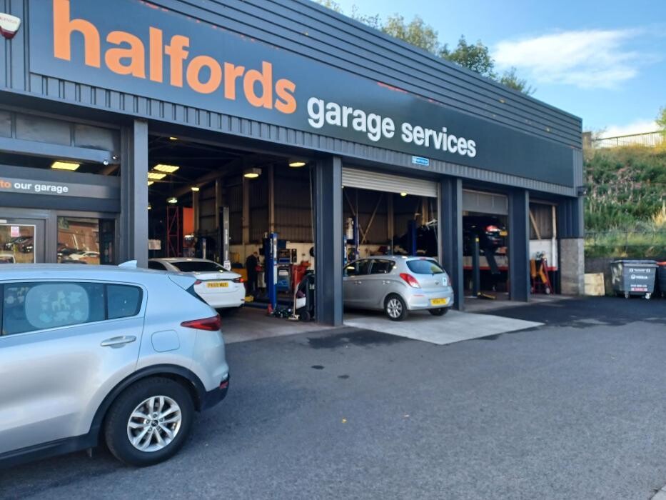 Images Halfords Autocentre Burnley (Formerly National)