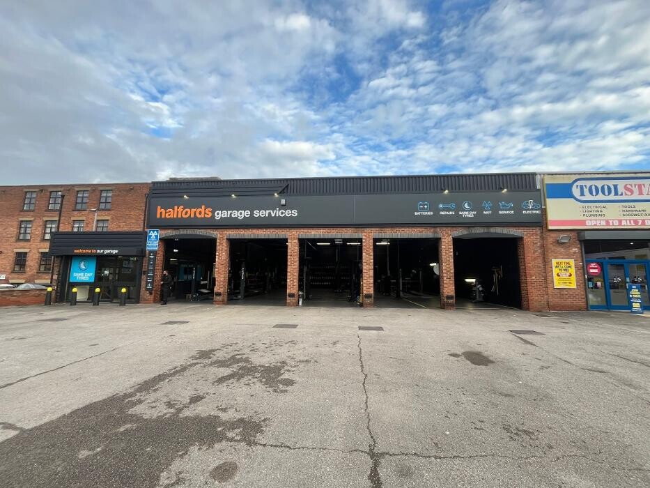 Images Halfords Garage Services Wigan