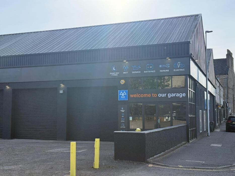 Images Halfords Garage Services Paisley