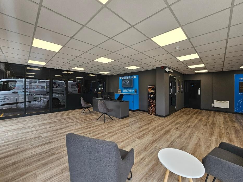 Images Halfords Garage Services Manchester