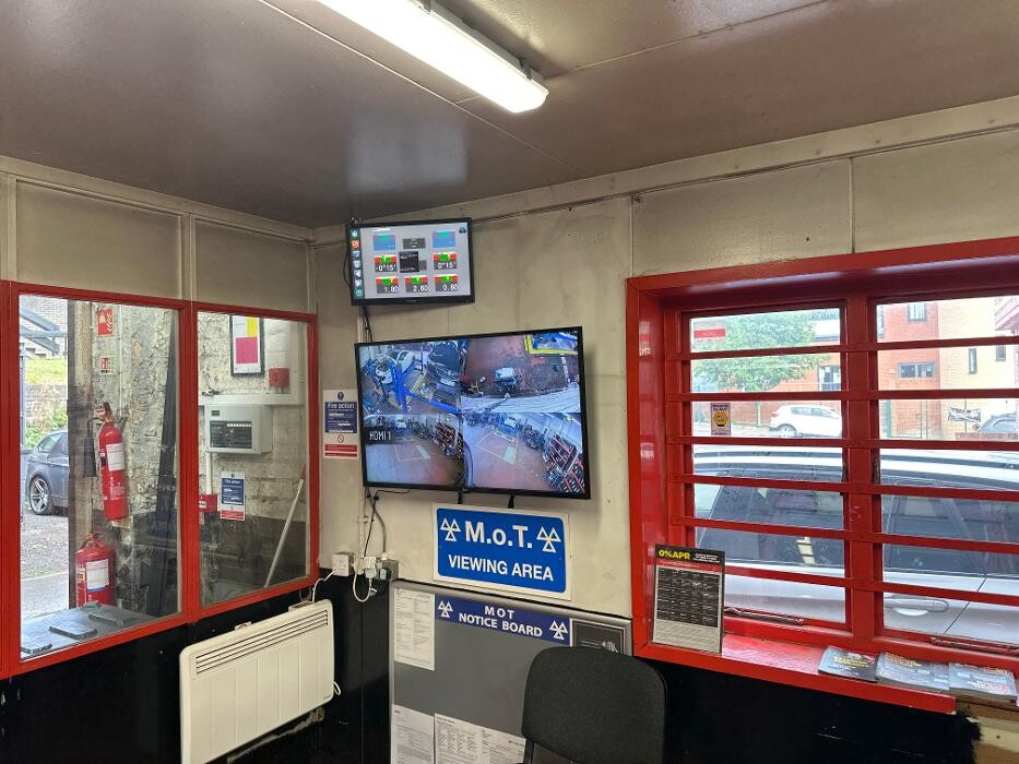 Images National Tyres and Autocare - a Halfords company