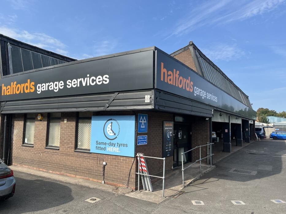 Images Halfords Garage Services Kidderminster