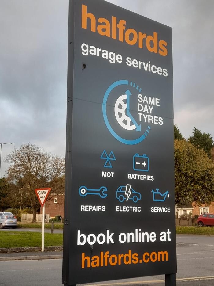 Images Halfords Garage Services Kidderminster