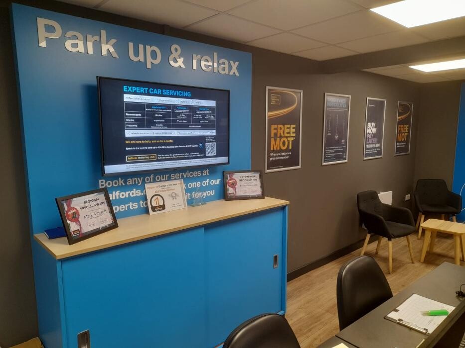 Images Halfords Garage Services Kidderminster