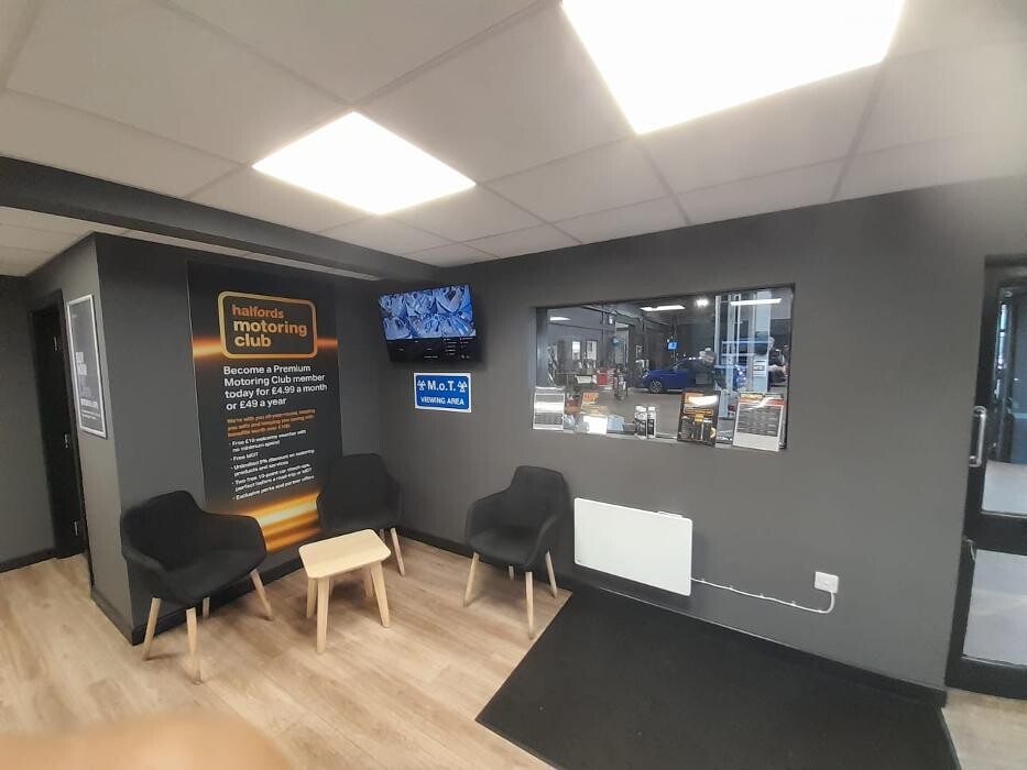 Images Halfords Garage Services Kidderminster