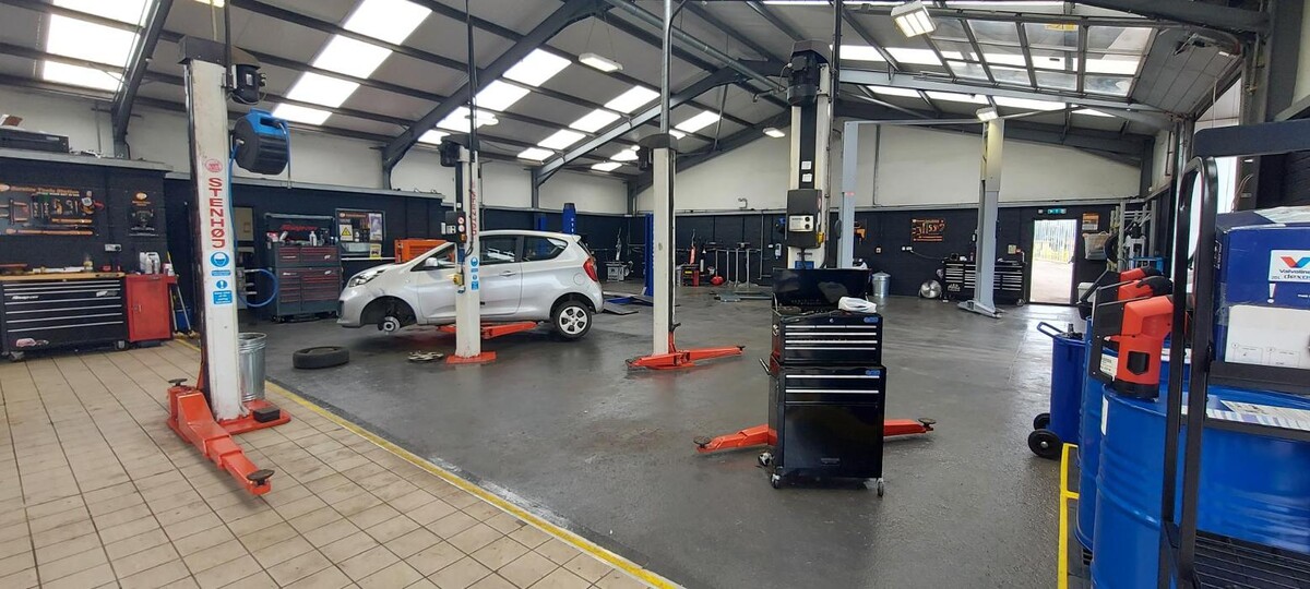 Images Halfords Garage Services Bridgwater (Wylds Road)