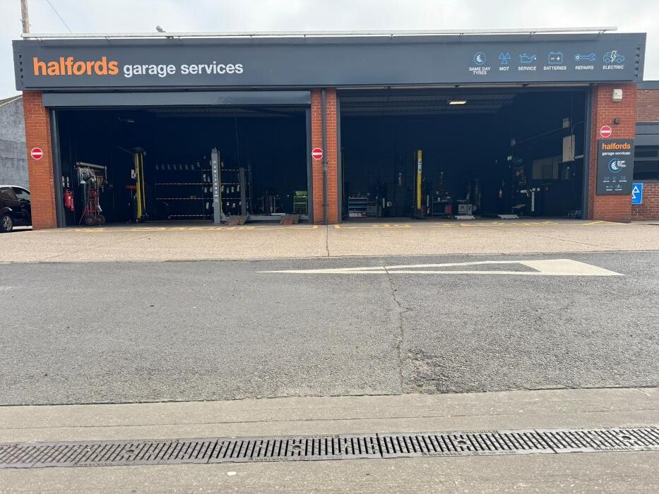 Images Halfords Garage Services Lincoln