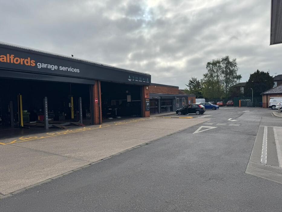 Images Halfords Garage Services Lincoln