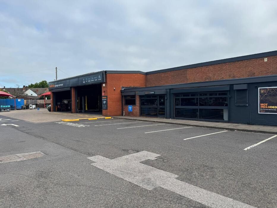Images Halfords Garage Services Lincoln
