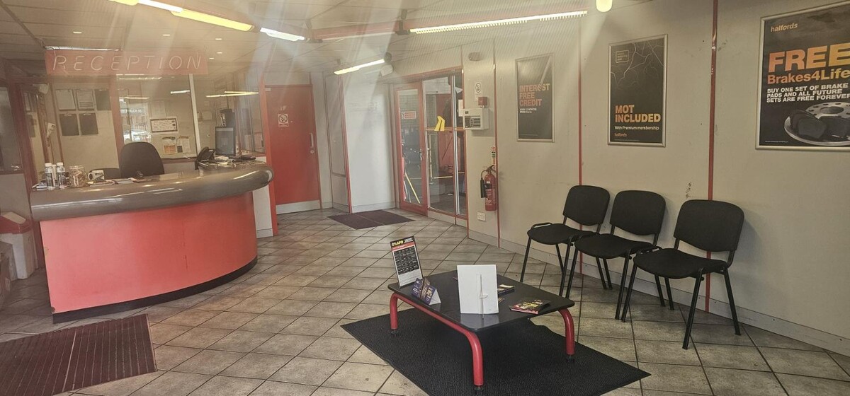 Images National Tyres and Autocare - a Halfords company