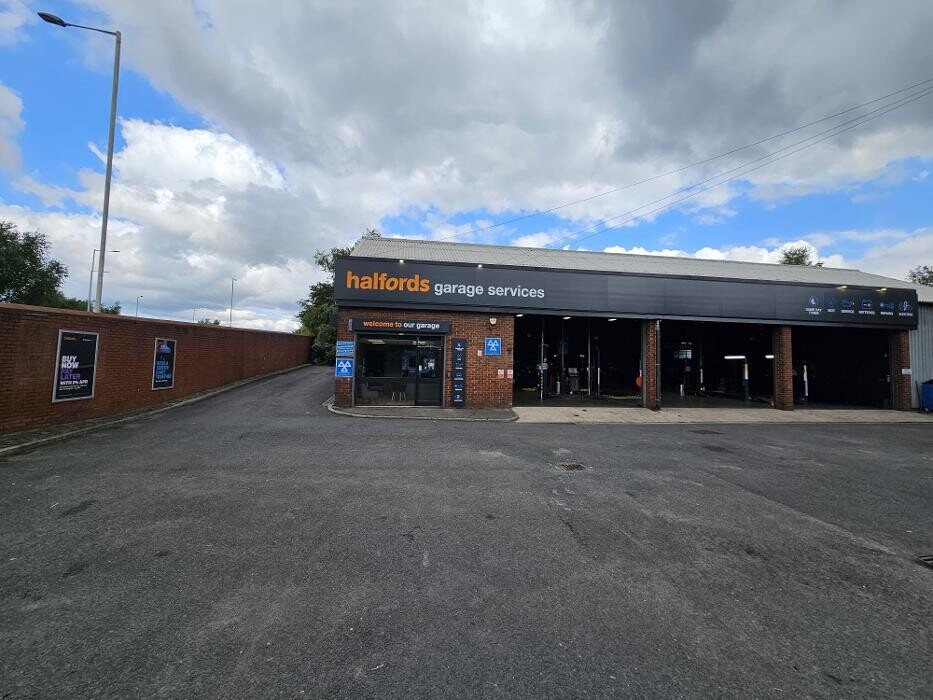 Images Halfords Garage Services Chorley