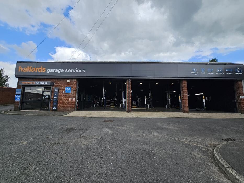 Images Halfords Garage Services Chorley