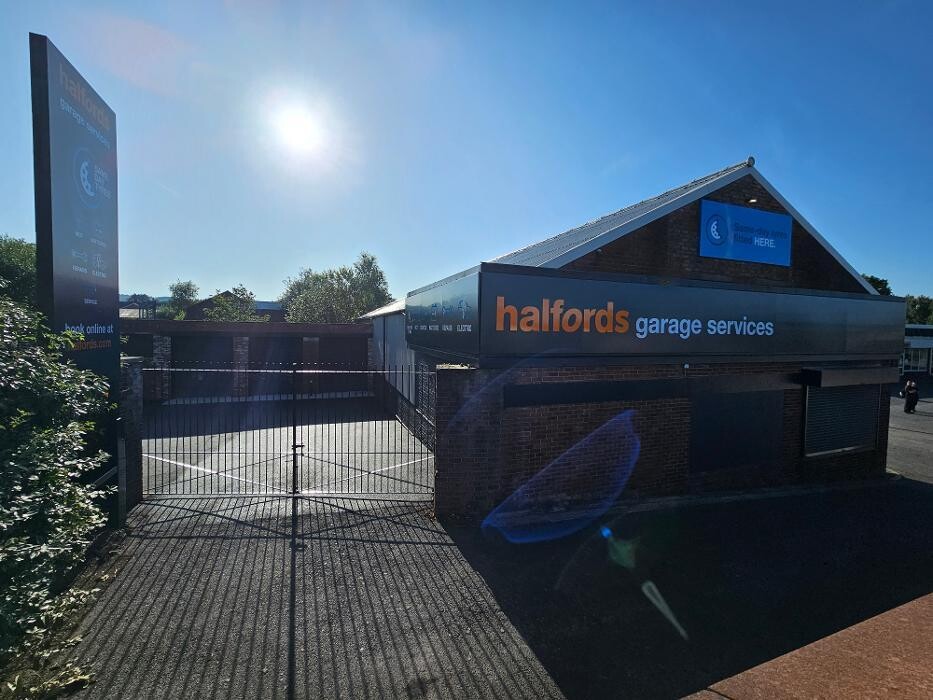 Images Halfords Garage Services Chorley