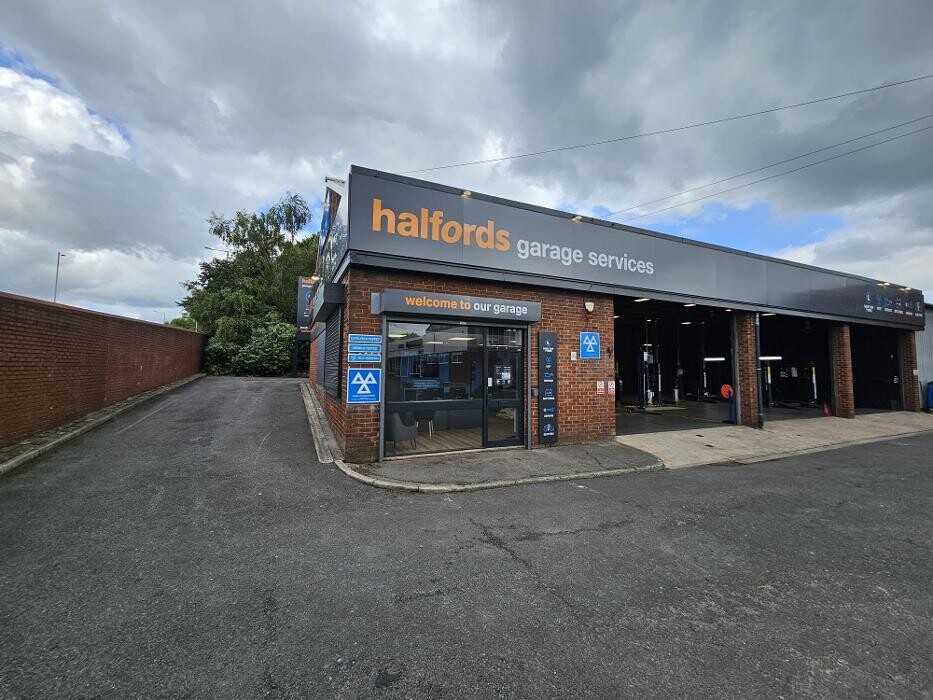 Images Halfords Garage Services Chorley