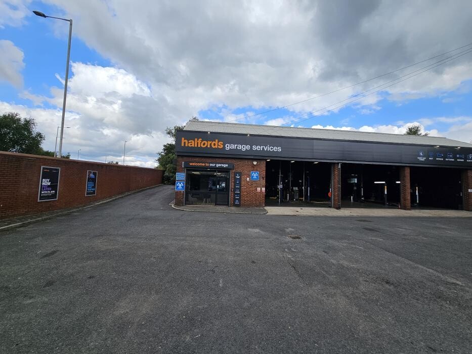 Images Halfords Garage Services Chorley